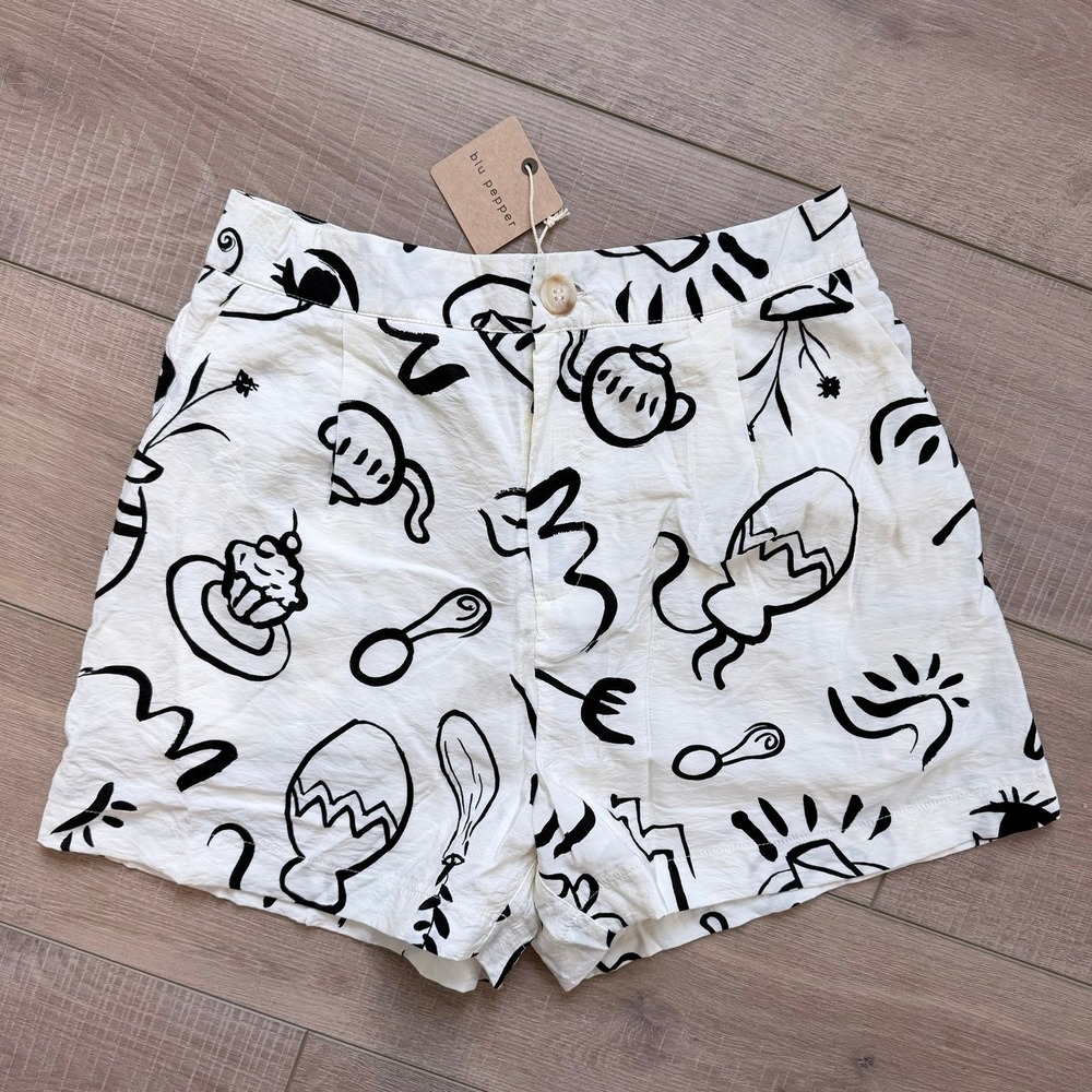 Blu Pepper Shorts Womens Medium White Black Abstract Kitchen Print High Rise NEW